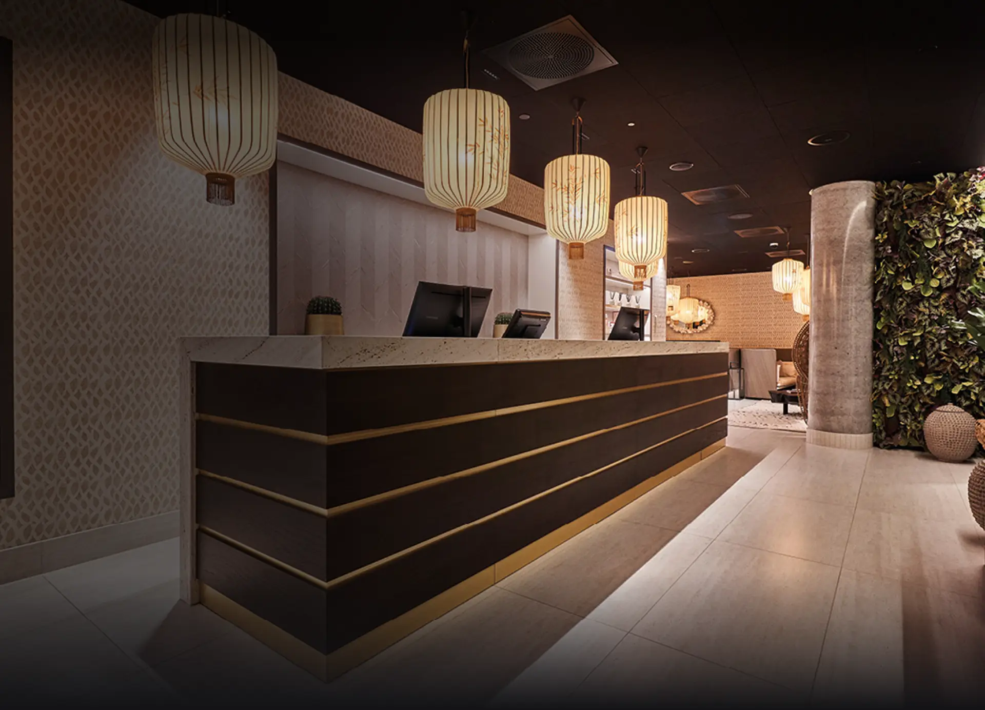 التجهيزات والخزائن